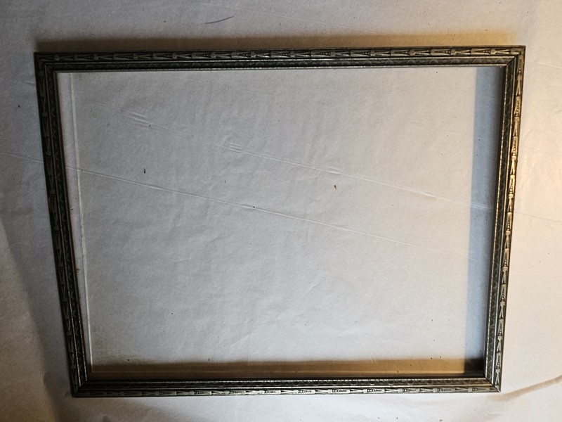 30″s Embossed Ornate Silver Frame w/Glass, Interior 9″x12″, Ext.9.5″ x 12.5″