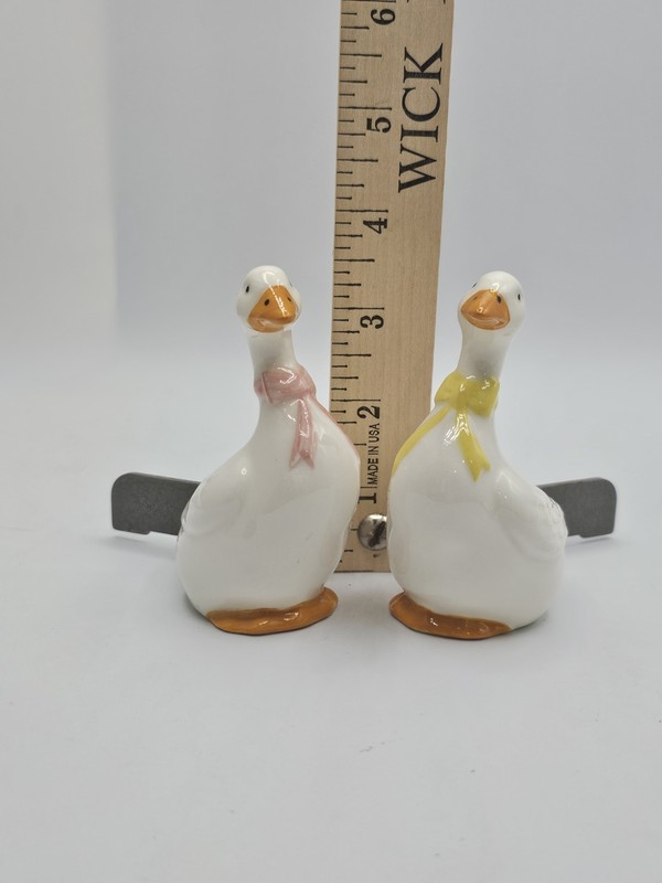 Vintage White Geese Figurines Set of 2 Pink and Yellow Bows