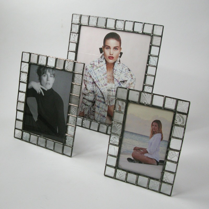 Stained glass picture frame – 4″x6″ – 5″x7″ – 8″x10″ – clear patterned glass