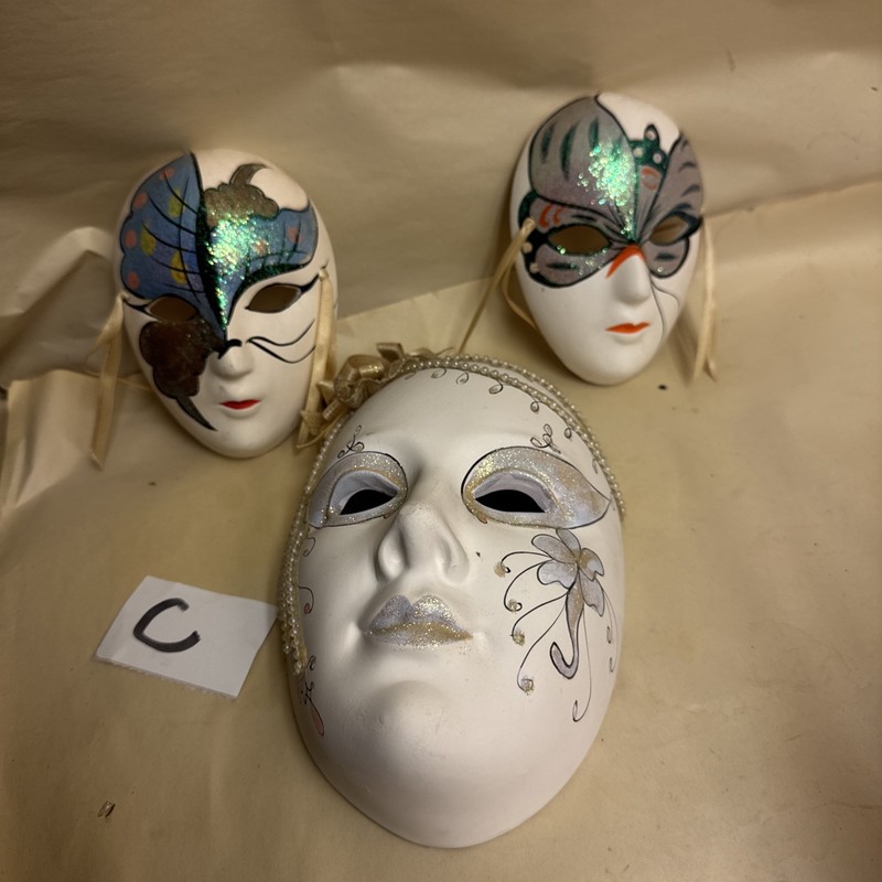 Capodimonte Theater Mask Italian Porcelain 8 inch one and 5 inch 2