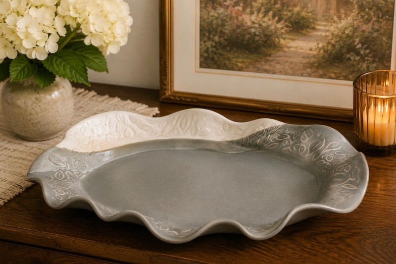 Hilborn Art Pottery Pinch Large Centerpiece Bowl Gray White Signed 15” Canada
