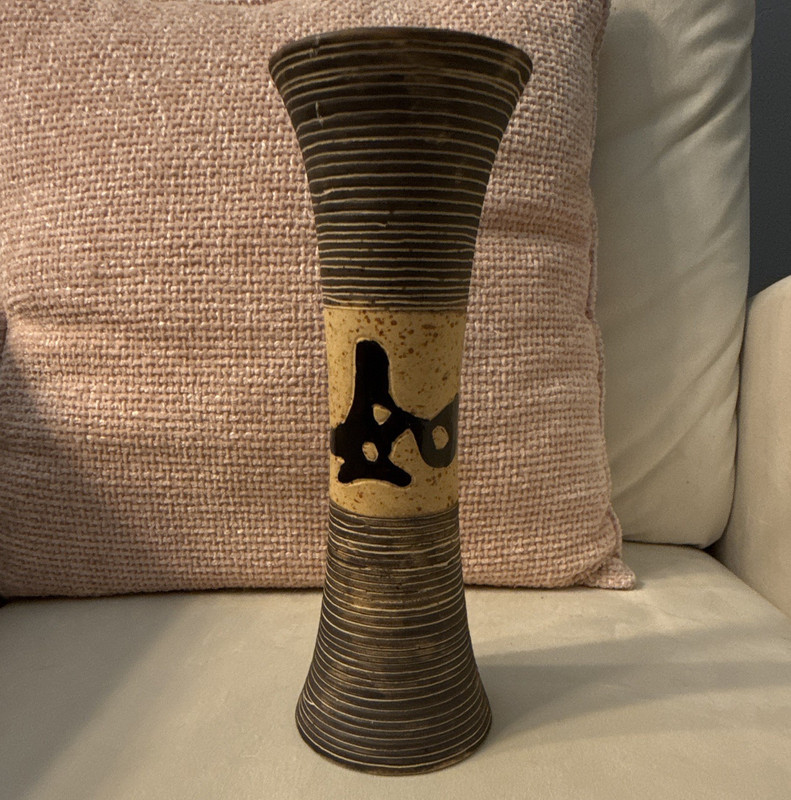 Rare Mid-century Japanese Abstract Art Vase & Signature Trumpet Shape