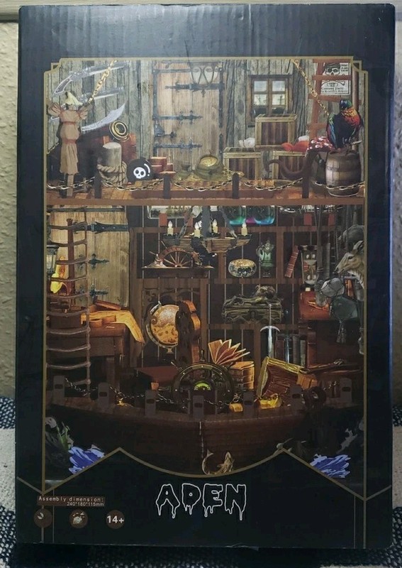 Book Nook Kit DIY 3D Pirate Ship Aden Miniature Book Nook 324 Piece DIY Bookend