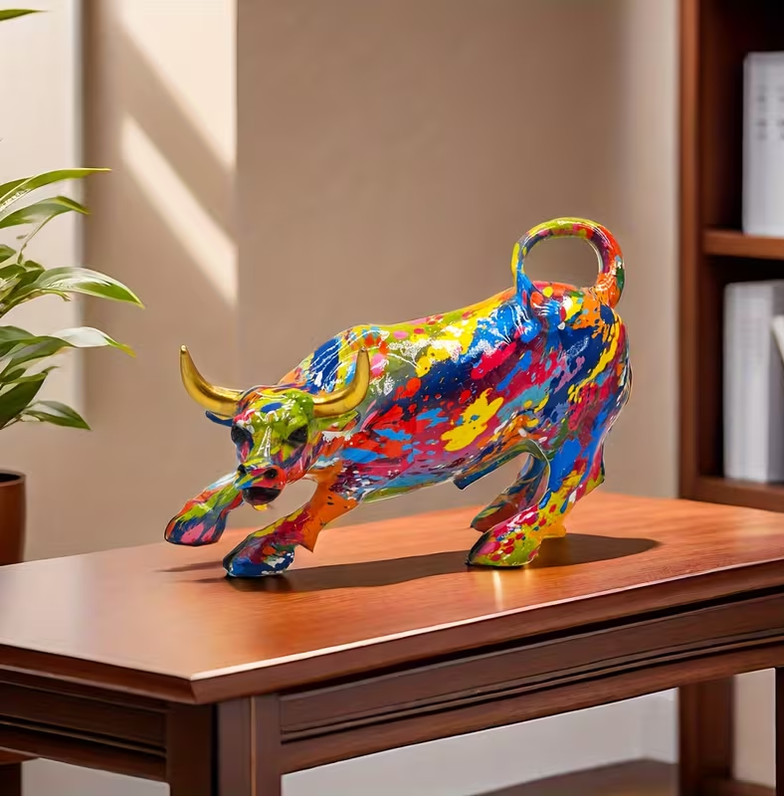 Graffiti Bull Statue Charging Bull Figure Decor colorful wallstreet stock