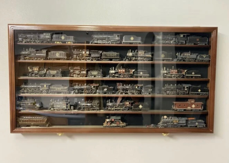 Train Display Case HO Scale Cabinet Railroad Car Locomotive Collection USA Frame gallery