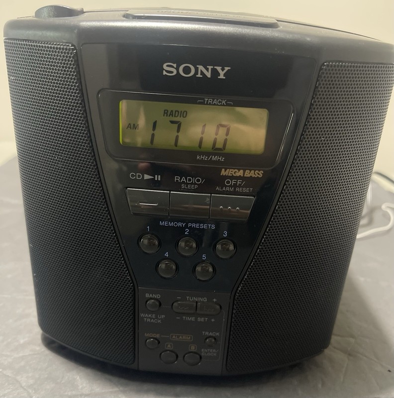 Sony ICF-CD833 Clock Radio tested CD works great