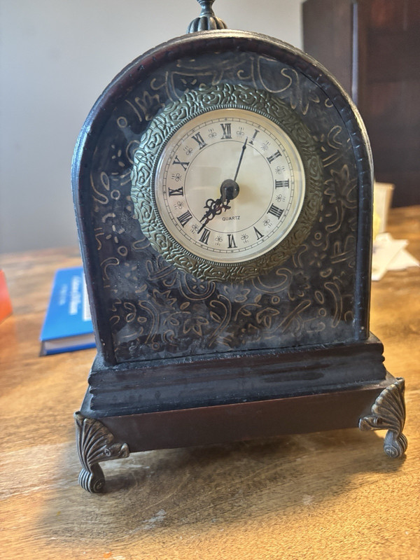 Black Metal Mantel Clock Quartz Battery Analog Roman Numerals Crowned Top