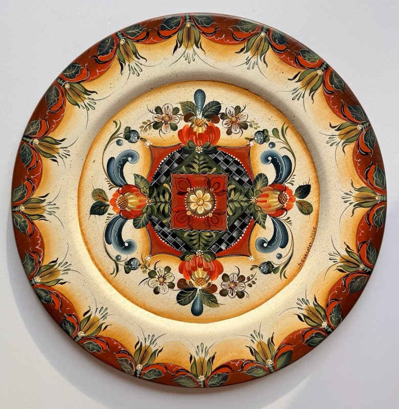 14” Norwegian Rosemaling Wooden Decorative Plate, Os Style