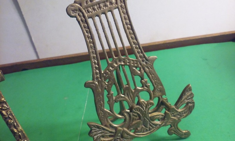 Lot 2 Vintage Brass Mini Easel Holder Display Stands Patterned Victorian Style gallery