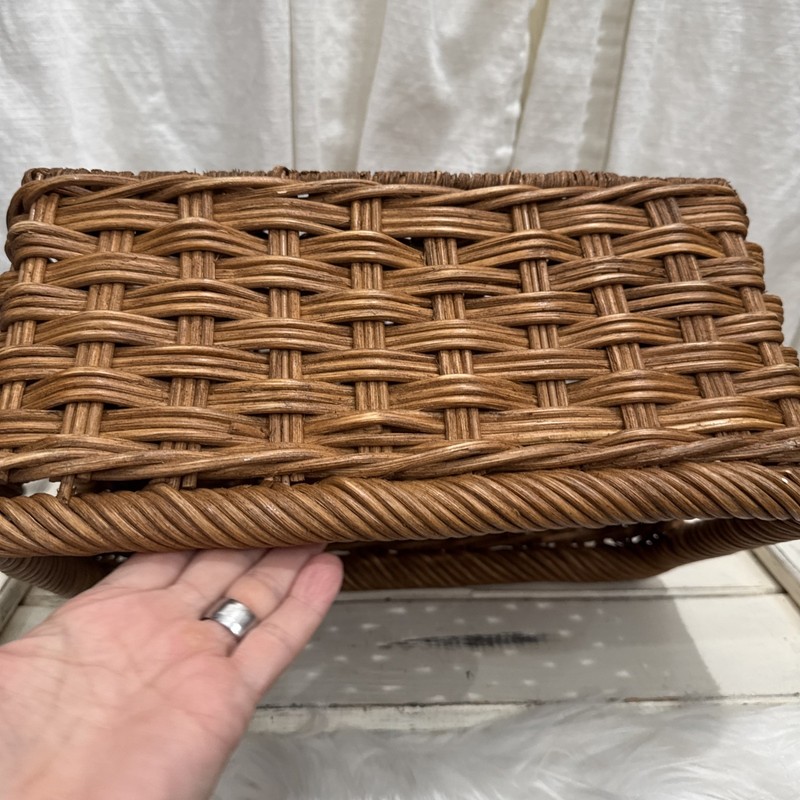 Hand Woven Wicker Rattan Storage Basket Lid Handle Holes Bin Box Organizer VTG gallery