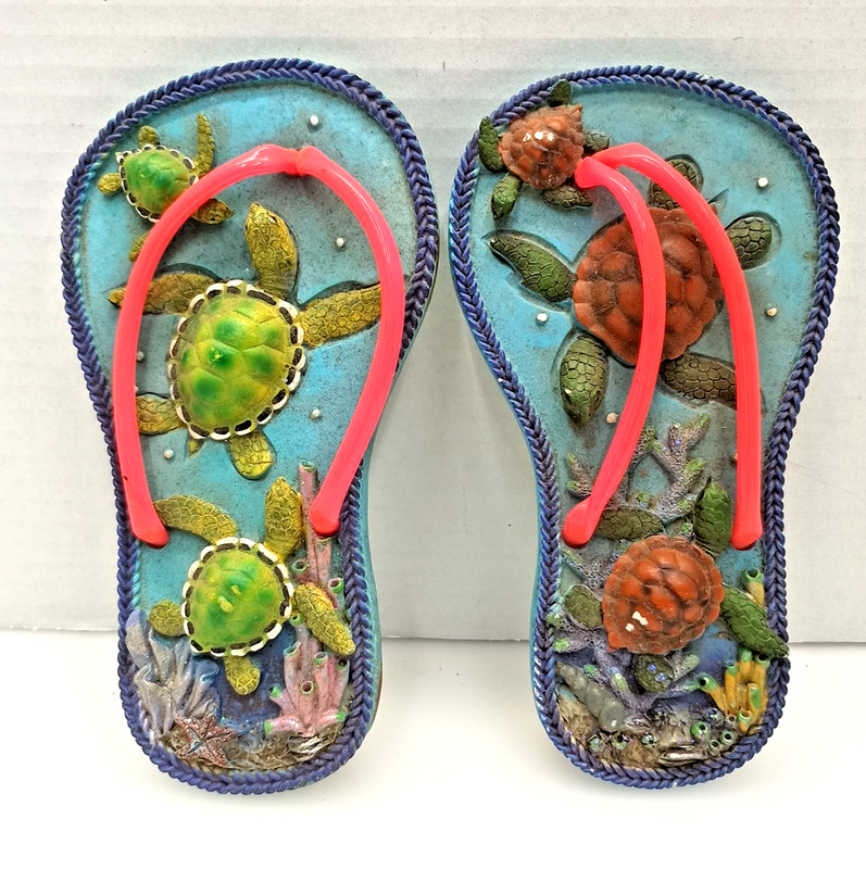Tradewind Bay Turtle And Coral Themed Polystone Plaques 6 x 4 in Approximately