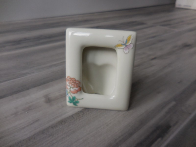 Cho Cho Takahashi Small Mini-Photo Frame Hand Painted Porcelain 3.75 X 3 in. gallery