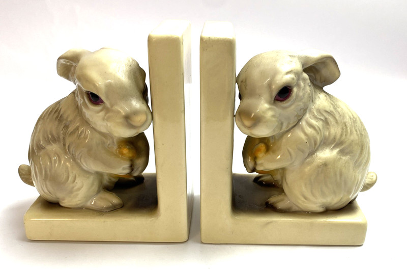 Vintage Bunny Rabbit Ceramic Bookends Japan Carrot Pair 5.75” Cute MCM