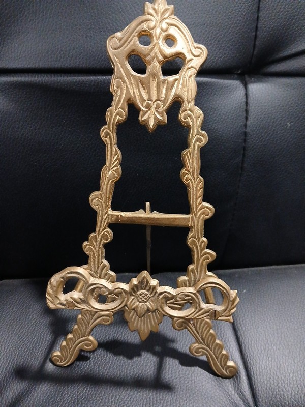 Vintage Brass Victorian Style Art Nouveau Table Display Stand Easel Ornate Fancy
