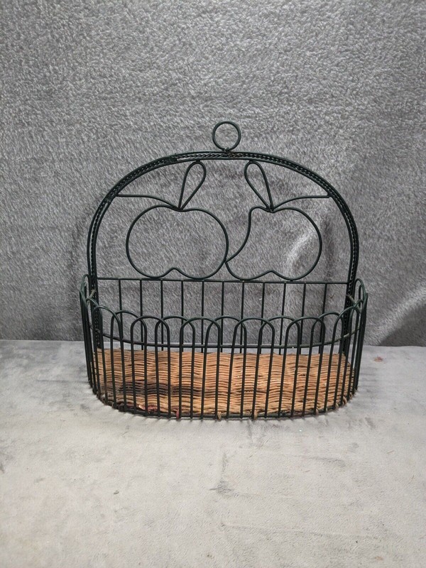 Vintage Apple Basket Metal Rustic Decor Country Farmhouse Hanging Basket 9” Tall