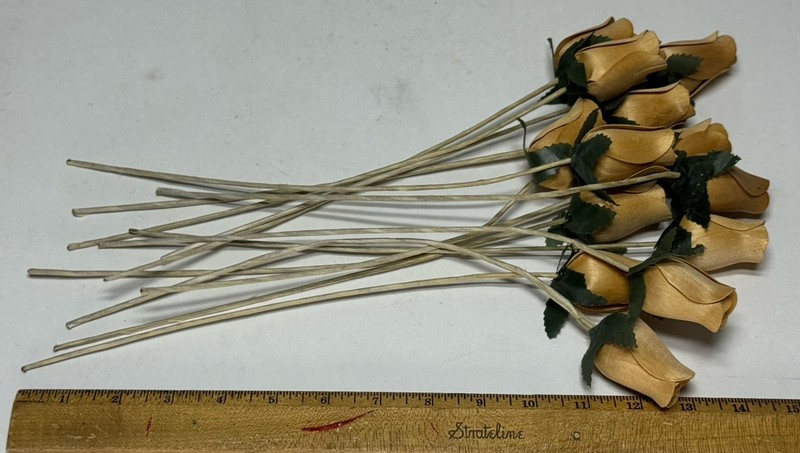 VTG Bouquet Of Wooden Roses Stem Flower Lot of 13 Brown Yellow Easter Holiday gallery