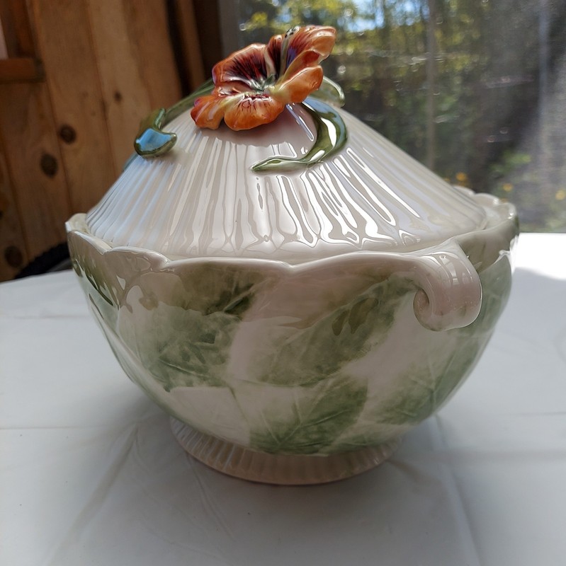 Fitz & Floyd In Bloom Serving Bowl Soup Tureen w/ Lid, Hibiscus, Leaves Garden gallery