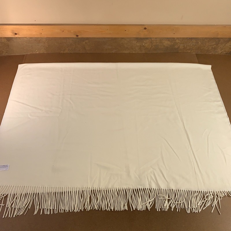 Mango Home 51″ x 71″ Ecru Soft Knit Fringe Detail Throw Blanket NWT