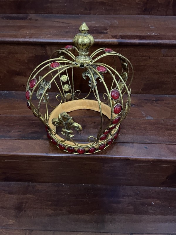Vintage Gold Heraldic Crown w/ Red Acrylic Jewels Heavy Costume Prop Decor 11”
