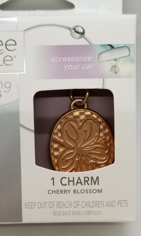 Yankee Candle - CHARMING SCENTS CHARM - 1 NEW CHERRY BLOSSOM CHARM FREE SHIPPING gallery