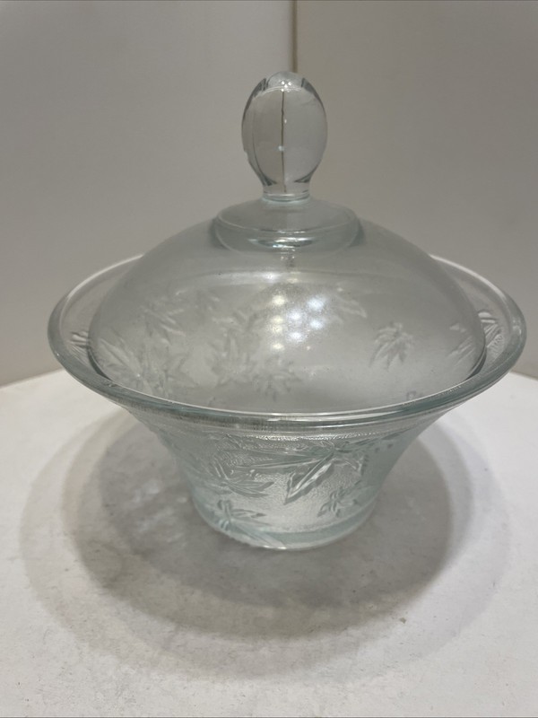 Vintage KIG Indonesia Clear Glass Candy Dish W/ Lid Bowl Features A Leaf Pattern