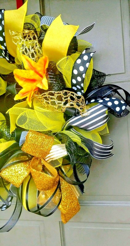 Spring Summer Bee Wreath Large Deco Mesh Floral Farmhouse Front Door Decor gallery