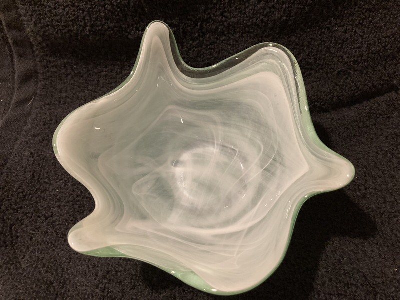 Green & White Art Glass Candy Bowl 3 1/4″ Tall 5 3/4″ Wide Trinket Dish