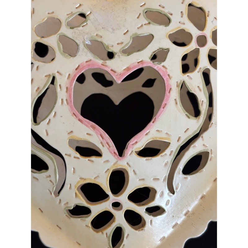 Metal Heart Basket Floral Cut Out Wall Pocket Decor Shabby Chic Cottage 7.5in gallery