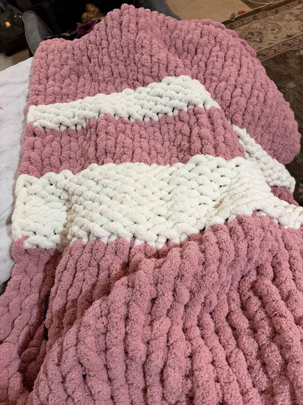 Handmade Chunky Knit Pink White Striped Sofa Throw Blanket Modern Decorative