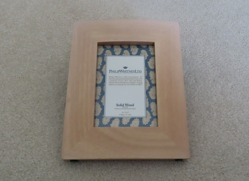 Philip Whitney Ltd. Solid Wood Photo Frame 3.5″ x 5″ in Great Condition!