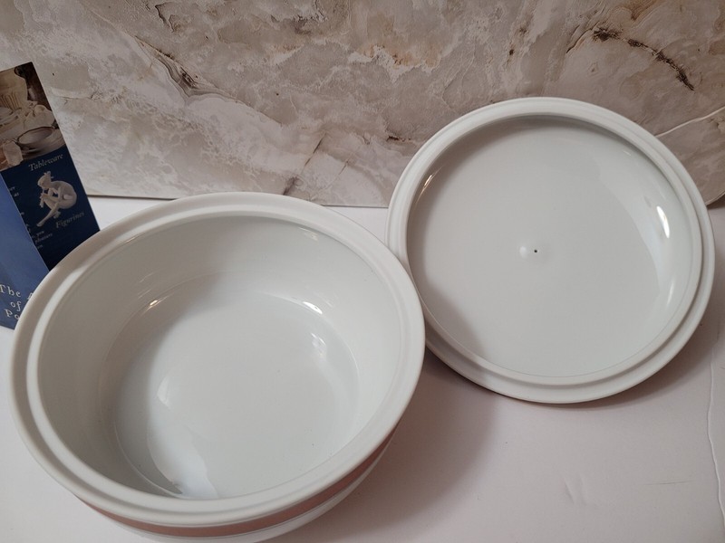 Kaiser Porcelain BRIOSO Bowl With Lid Lidded Dish 124921 Made in Germany gallery