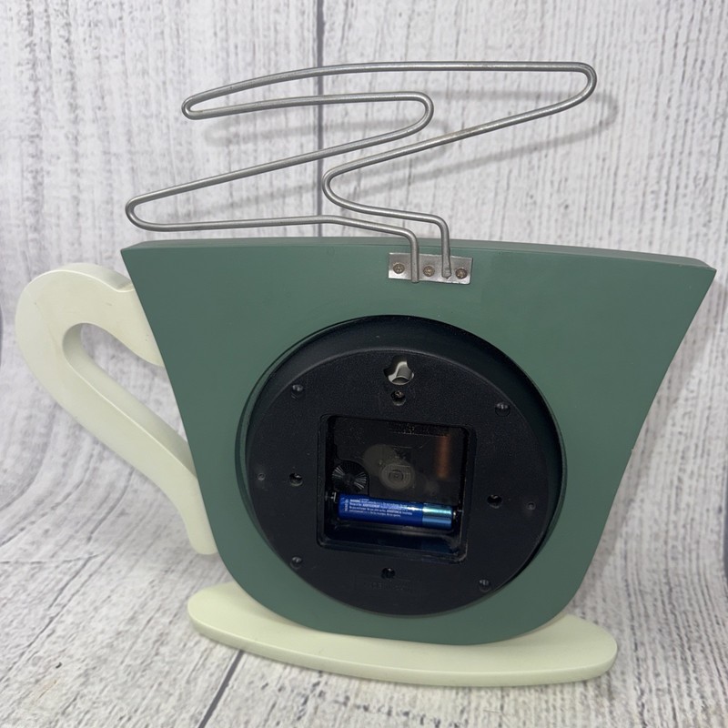 Kitchen King Coffee Cup Wall Clock Kitchen Décor Green – Tested Works Great gallery