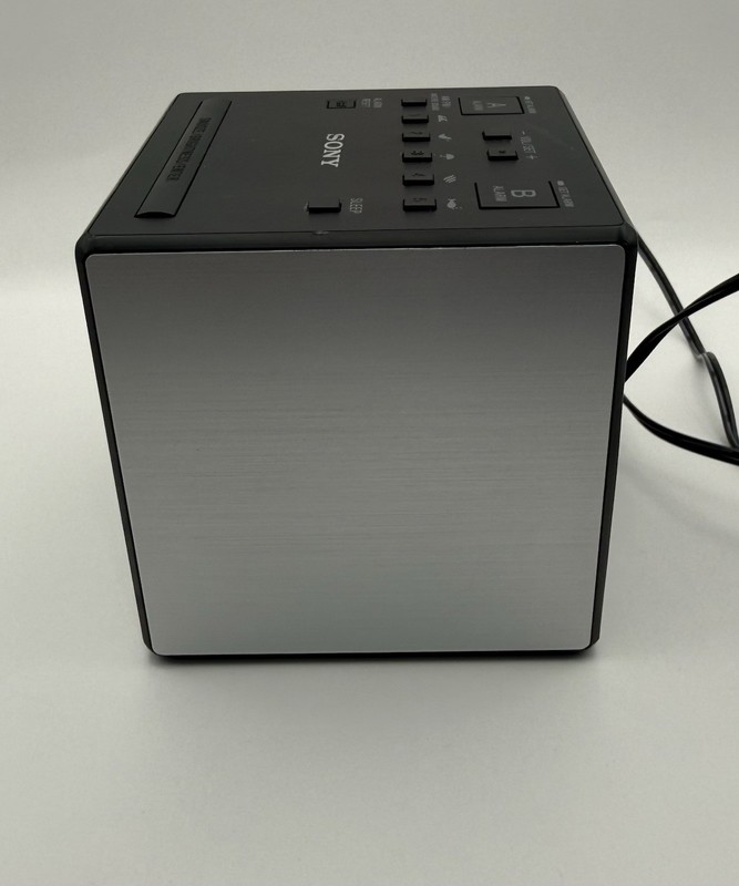 Sony ICF-C1PJ Projection Alarm Clock Radio Dual Alarm Nature Sounds Black Works gallery