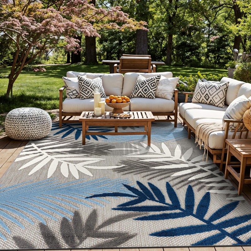 Indoor/Outdoor Palm Leaf Area Rug, Non-Shedding Easy-Care Design for Backyard,