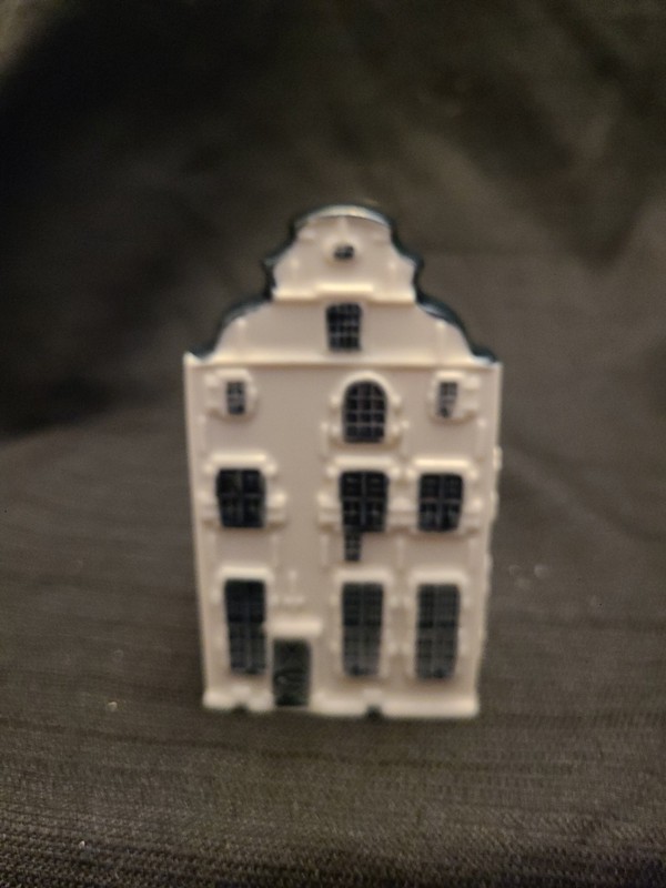KLM Bols Blue Delft House #84 2016 Dutch Canal House Collectible Amsterdam