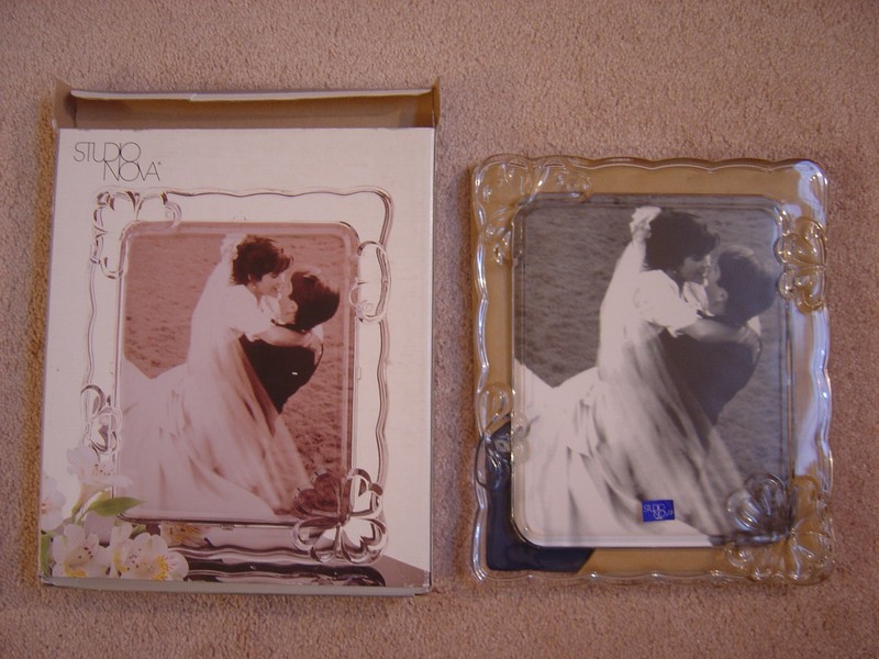Studio Nova SWEETHEARTS Heavy Glass Picture Frame 8″ x 10″ Photo w/ original box