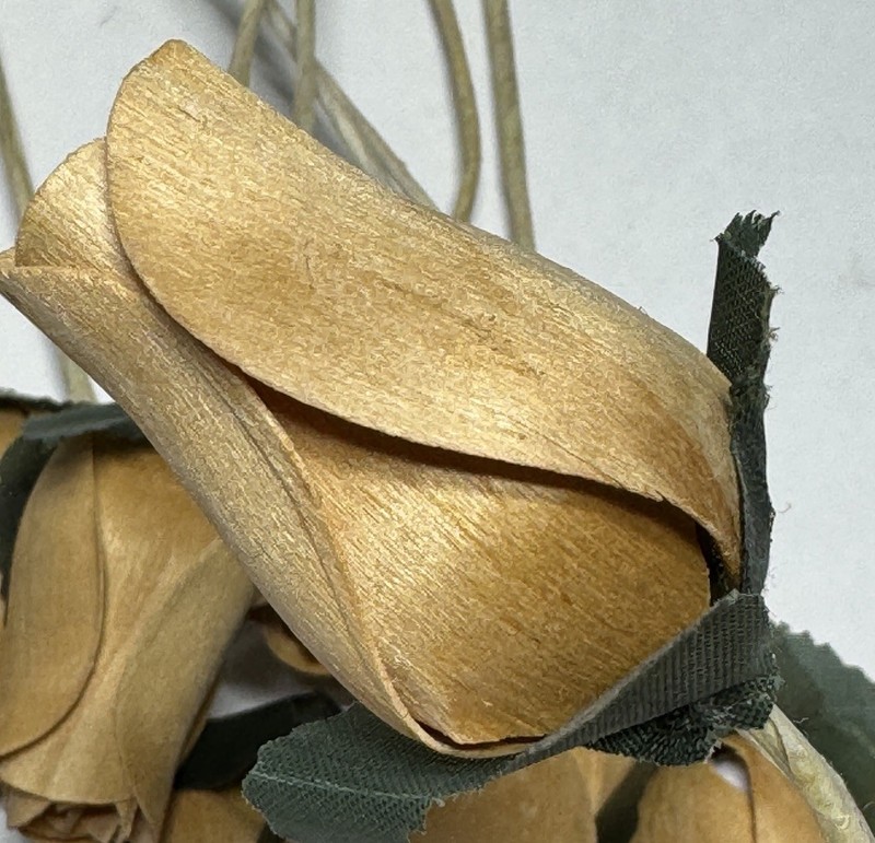 VTG Bouquet Of Wooden Roses Stem Flower Lot of 13 Brown Yellow Easter Holiday gallery