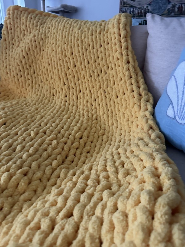 Yellow Chunky Knit Handmade Knitted Textured Decorative Blanket