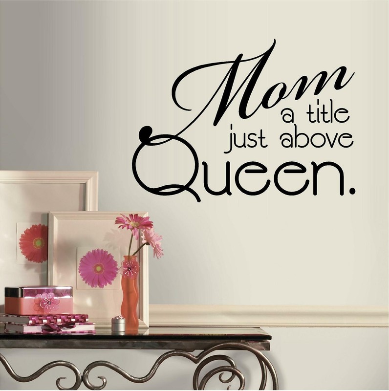 Mom a Title just above Queen. Vinyl Decal Home Décor 12″ x 16″