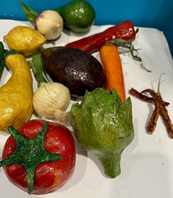 Vintage Lot 14 Paper Mache Variety Fruits Vegetables Life Size Farmhouse Decor gallery