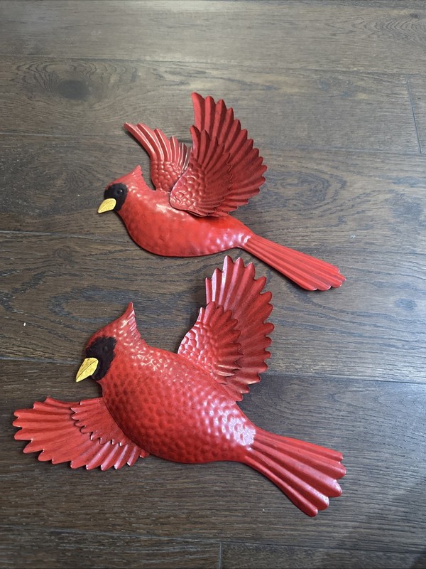 Red Cardinal Birds Wall Decor – Set of 2 Metal