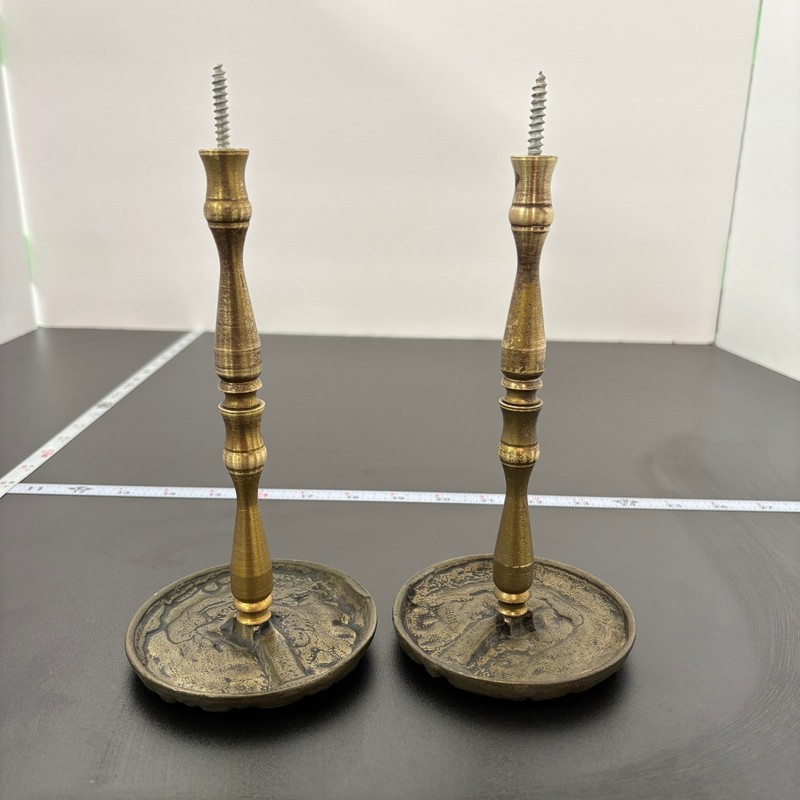 Vintage Brass Candlestick Holders 8.5in Gold Ornate Floral Scroll N985 Pair (2)