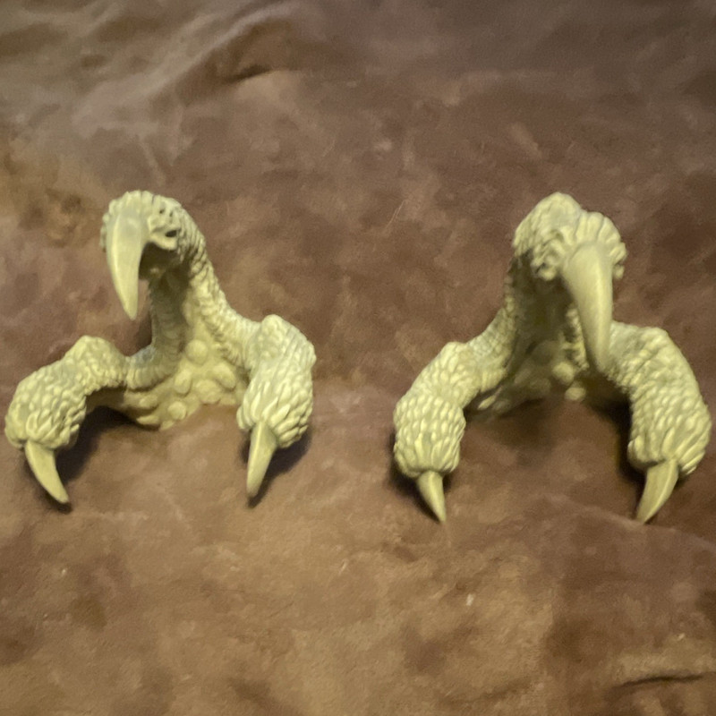 Wall Mounted Bird Talon Claw Sculpture Set of 2, Beige Animal Decor