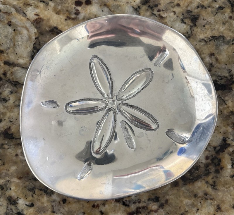 Mariposa 6" Sand Dollar Design Sandcast Aluminum Canape Snack Trinket Candy Dish gallery