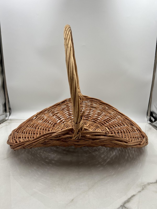 Vintage Woven Wicker Basket Large Round Oval Handle Rustic Boho Home Decor 22×18