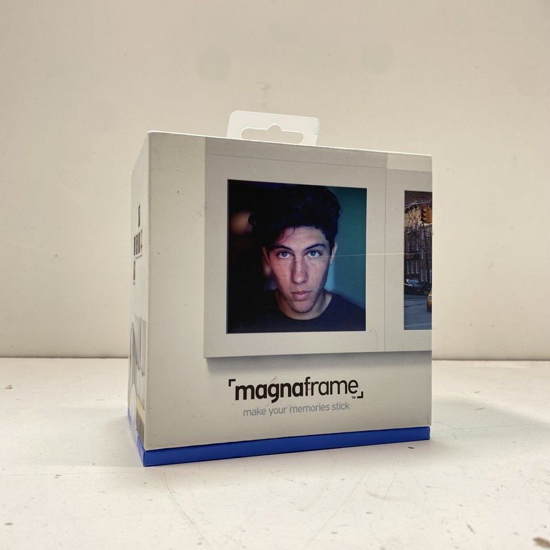 Magnaframe Magnetic Photo Frame Set 6 Pack 4×4 Square White New MF03002