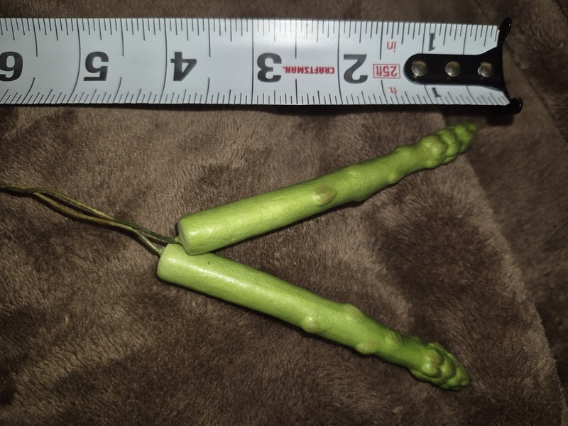 SET OF (18) VINTAGE PAPER MACHE VEGETABLES gallery