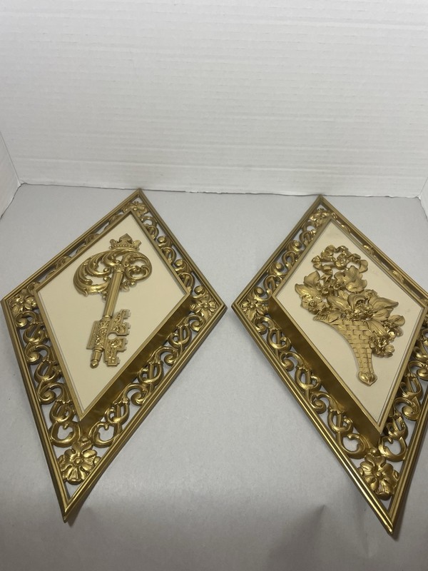 Vintage Set 2” Dart Ind. Diamond Shape Wall Plaque Hanging Hollywood Regency