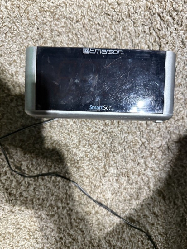Emerson CKS1708 Smart Set Radio Alarm Clock Tested