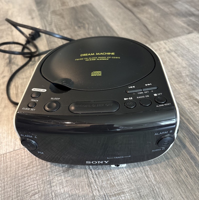 Sony Dream Machine CD Player Alarm Clock AM/FM Radio ICF-CD815 Tested Works